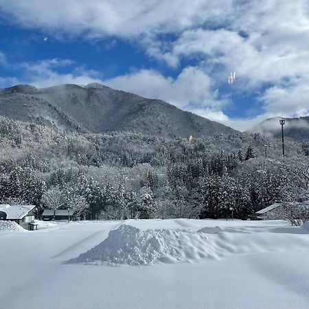 Guesthouse Shirakawa-Go Inn Exterior photo